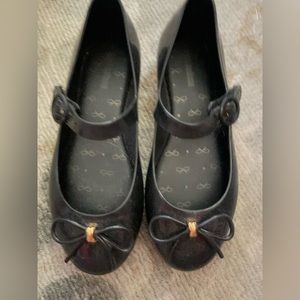 Girls Mini Melissa Sweetheart Black Mary Jane shoes in size 12